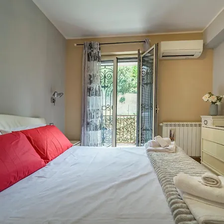 Casa Mata E Grifone - Bivani Con Posto Auto Apartamento *