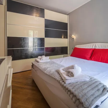 Mata E Grifone - Bivani Con Posto Auto Apartament